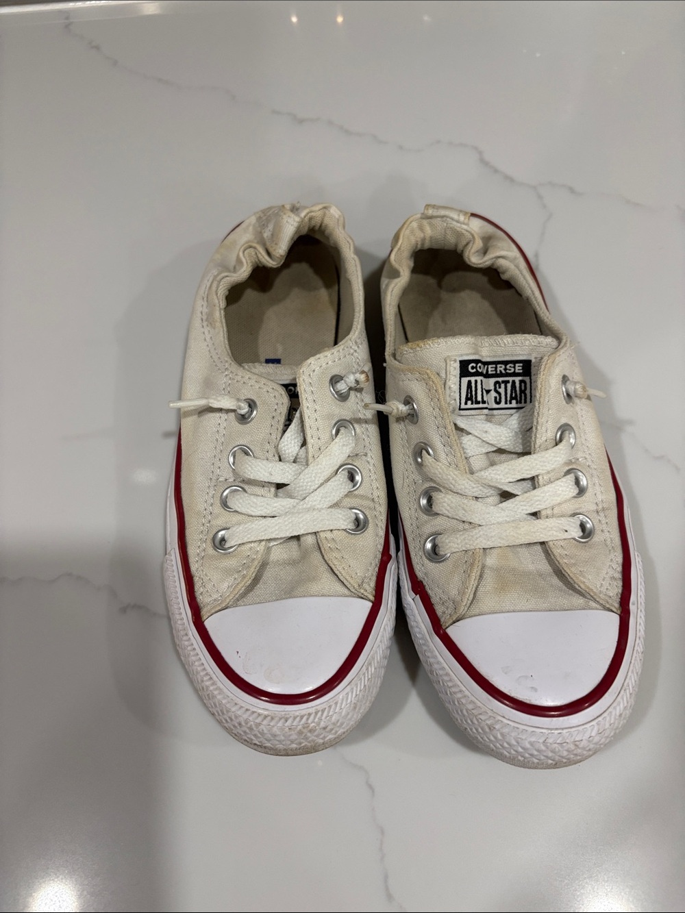 Converse Kids Low-Top Canvas Sneakers in Cream with Red Trim